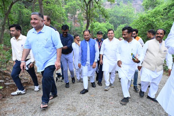 मुख्यमंत्री विष्णु देव साय ने सीताबेंगरा-जोगीमारा की अमूल्य धरोहर का किया अवलोकन, बोले&mdash; आने वाली पीढ़ियों के लिए इन्हें सहेजना हमारी जिम्मेदारी