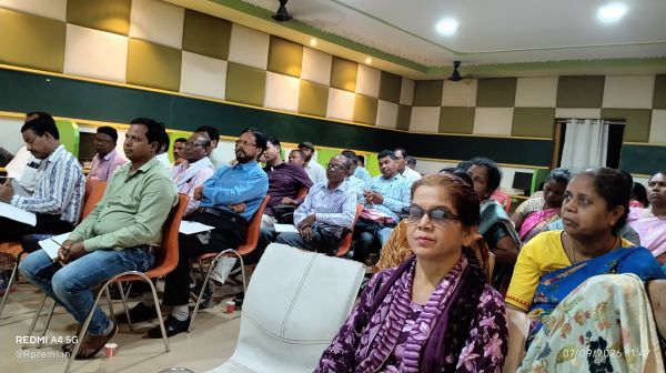 इतिहास पढ़ेंगे... इतिहास गढ़ेंगे! 'यशस्वी जशपुर' के एकदिवसीय प्रशिक्षण में इतिहास व्याख्याताओं को मिला नवाचार आधारित अध्यापन का मंत्र, गतिविधियों और प्रयोगों से रोचक बनेगी पढ़ाई