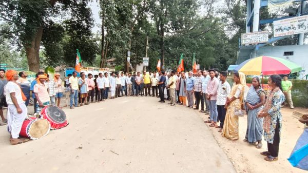 मुख्यमंत्री विष्णु देव साय ने पूरा किया क्षेत्रवासियों का वर्षों पुराना सपना, कुनकुरी मेडिकल कॉलेज की स्वीकृति पर नारायणपुर में आतिशबाजी, मिष्ठान वितरण और जनआभार समारोह से मनाया गया ऐतिहासिक उत्सव