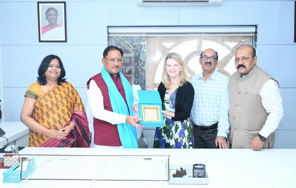 मुख्यमंत्री विष्णु देव साय की बड़ी पहल: स्वस्थ माताएं, स्वस्थ बच्चे और कुपोषण मुक्त छत्तीसगढ़ के लिए यूनिसेफ के सहयोग से बनेगी समन्वित कार्ययोजना