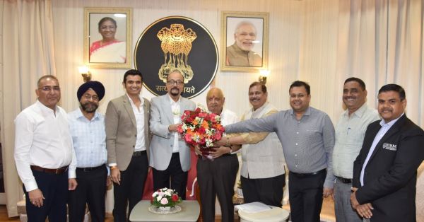 राज्यपाल रमेन डेका के साथ निजी विश्वविद्यालयों की अहम बैठक, नए विश्वविद्यालयों की स्थापना और उच्च शिक्षा सुधार पर हुई विस्तृत चर्चा