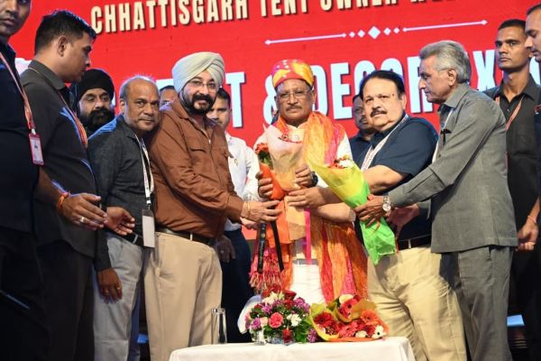 "छत्तीसगढ़ बनेगा उद्योगों की पहली पसंद! मुख्यमंत्री विष्णुदेव साय बोले&mdash; नई उद्योग नीति से निवेश की बाढ़, मजबूत इंफ्रास्ट्रक्चर से रोजगार और कारोबार को मिलेगी नई उड़ान