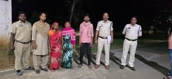 पांच साल के प्रेम संबंध, जमीन विवाद और बेटे की साजिश... 48 घंटे में जशपुर पुलिस ने सुलझाई अंधे कत्ल की गुत्थी, रेत में दफन मिला महिला का शव