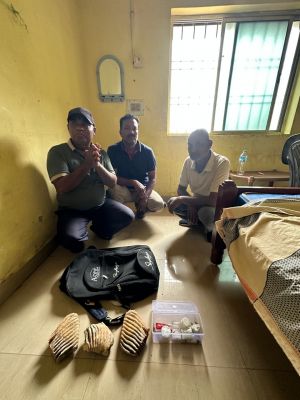 छत्तीसगढ़ में हाथीदांत तस्करी का बड़ा भंडाफोड़: धर्मशाला से 3 हाथीदांत बरामद, तीन तस्कर गिरफ्तार, वन विभाग की सख्त कार्रवाई