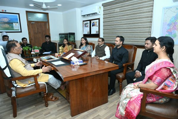 जनसेवा ही प्रशासनिक सेवा की असली पहचान, प्रशिक्षु डिप्टी कलेक्टरों को मुख्यमंत्री विष्णु देव साय का संदेश