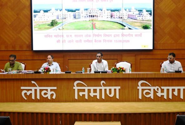 लोक निर्माण विभाग की बड़ी समीक्षा बैठक में निर्माण से लेकर निविदा, भुगतान, भू-अर्जन और न्यायालयीन मामलों तक की हुई समीक्षा&mdash;सचिव मुकेश बंसल ने अधिकारियों को तय समय-सीमा में हर काम पूरा करने और नियमित मॉनिटरिंग सुनिश्चित करने कहा
