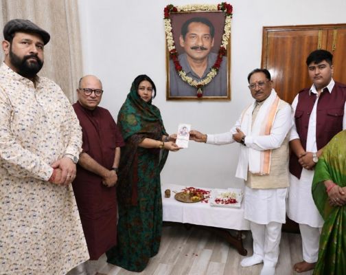 कुमार साहब जैसे करिश्माई जनप्रतिनिधि सदियों में एक बार जन्म लेते हैं&rdquo; &mdash; दिलीप सिंह जूदेव को समर्पित कविता का मुख्यमंत्री साय ने किया विमोचन, कहा- उनके मार्गदर्शन से ही राजनीति में आगे बढ़ा