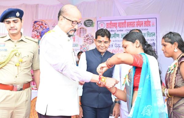 राज्यपाल रमेन डेका का विद्यार्थियों को संदेश&mdash;लक्ष्य तय करें, जुनून जगाएं और सफलता के लिए करें निरंतर मेहनत