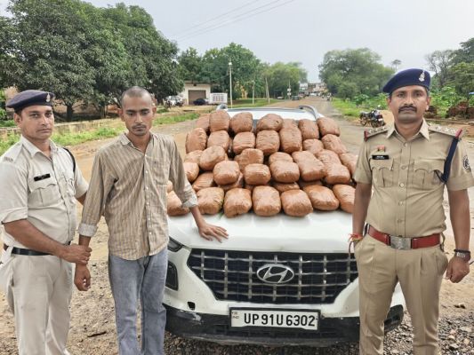 जशपुर में नशे के खिलाफ ऑपरेशन आघात की बड़ी सफलता, ओडिशा से गांजा लेकर उत्तर प्रदेश जा रहा अंतर्राज्यीय तस्कर बागबहार में गिरफ्तार, 60 किलो गांजा और 10 लाख की वैन्यू कार सहित 40 लाख की जब्ती