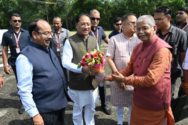 तीजा तिहार के भव्य मिलन समारोह में मुख्यमंत्री श्री विष्णुदेव साय ने बढ़ाया माताओं-बहनों का उत्साह, बोले&mdash;छत्तीसगढ़ की महिलाएं अब केवल योजनाओं की लाभार्थी नहीं बल्कि विकास, आत्मनिर्भरता और सशक्तिकरण की मजबूत भागीदार बन रही हैं