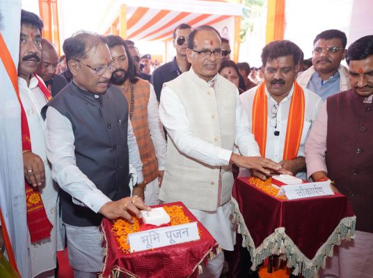 जेठा के मंच से सक्ती जिले को 122 करोड़ के विकास कार्यों की सौगात, शिवराज सिंह चौहान और विष्णु देव साय ने किया 38 परियोजनाओं का लोकार्पण-भूमिपूजन, गांवों में सड़क, शिक्षा, स्वास्थ्य और प्रशासनिक सुविधाओं को मिलेगा नया विस्तार