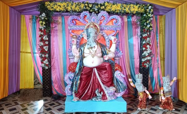नारायणपुर में गणेशोत्सव की भव्य तैयारी, 10 फीट के गणपति बप्पा की प्रतिमा बनेगी आकर्षण का केंद्र, आकर्षक पंडाल और रोशनी से सज रहा परिसर, बप्पा के दर्शन को लेकर श्रद्धालुओं में बढ़ा उत्साह