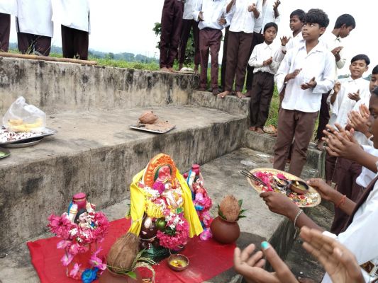 गणपति बप्पा मोरया के जयकारों से गूंजा नारायणपुर, सरस्वती शिशु मंदिर में श्रद्धा और उत्साह के साथ श्रीगणेश प्रतिमा का विसर्जन