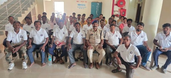 दोकड़ा पुलिस चौकी में साइबर जागृति अभियान का आयोजन, पुलिस मितानों ने लिया संकल्प, गांव-गांव पहुंचकर लोगों को साइबर ठगी से बचाव के लिए करेंगे जागरूक
