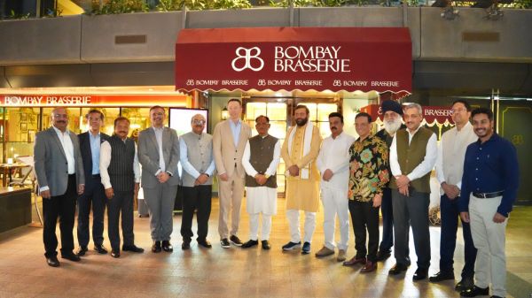 सिंगापुर के उद्योग जगत के सामने मुख्यमंत्री विष्णु देव साय ने रखा विकसित छत्तीसगढ़ का विजन, निवेशकों को दिया साझेदारी का न्योता, एमएसएमई, स्टार्टअप और मैन्युफैक्चरिंग में संभावनाओं से कराया रूबरू