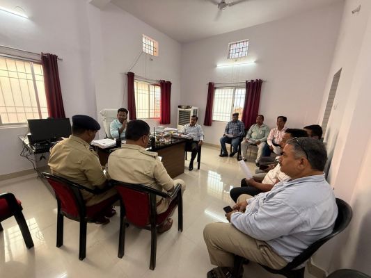 नवरात्रि और दशहरा पर जशपुर में यातायात व्यवस्था में बड़ा बदलाव, 11 अक्टूबर से बदले मार्गों पर चलेंगी बसें; मां दुर्गा प्रतिमा विसर्जन और रावण दहन को लेकर प्रशासन का फैसला