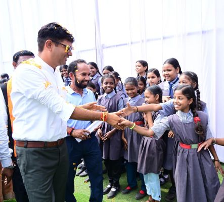छोटे से गांव बायंग से आईएएस और वित्त मंत्री बनने तक का सफर शिक्षा की ताकत से हुआ संभव : ओ.पी. चौधरी ने विद्यार्थियों से साझा की संघर्ष की कहानी