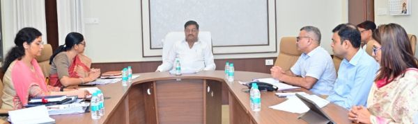 धान खरीदी की तैयारियों में लापरवाही बर्दाश्त नहीं, किसानों को टोकन से लेकर धान बेचने तक मिलेगी सुगम सुविधा, खाद्य मंत्री ने अधिकारियों को दिए सख्त निर्देश