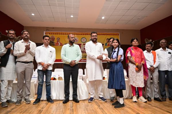 विकसित भारत @2047 के संकल्प को साकार करने में युवाओं की होगी निर्णायक भूमिका, युवा शक्ति की प्रतिभा, परिश्रम और नवाचार से बनेगा विकसित छत्तीसगढ़ : विश्व विजय सिंह तोमर