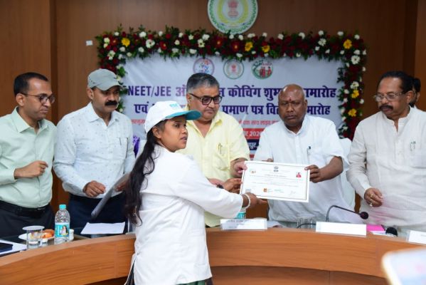 प्रतिभा बड़े शहरों की मोहताज नहीं, सही अवसर और मार्गदर्शन मिले तो सरगुजा का बच्चा भी देश में बना सकता है अपनी अलग पहचान : मंत्री राजेश अग्रवाल