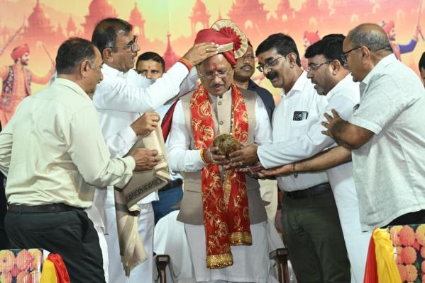 नारी शक्ति के सम्मान से आर्थिक आत्मनिर्भरता तक, महिलाओं की खुशहाली और विकसित छत्तीसगढ़ के निर्माण के लिए संकल्पबद्ध सरकार : मुख्यमंत्री विष्णुदेव साय