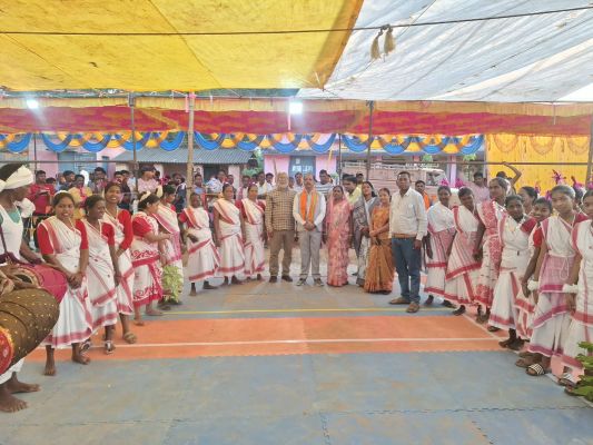 बनगांव में हुआ कबड्डी प्रतियोगिता का शुभारंभ,जिला पंचायत अध्यक्ष सालिक साय ने ग्रामीण खेल प्रतिभाओं को प्रोत्साहित करने पर दिया जोर, तीन दशकों से कायम है प्रतियोगिता की परंपरा