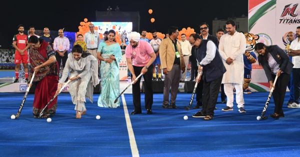 मुख्यमंत्री विष्णुदेव साय के नेतृत्व में छत्तीसगढ़ की खेल प्रतिभाओं को नई उड़ान, रायपुर में छत्तीसगढ़ हॉकी लीग का शानदार आगाज
