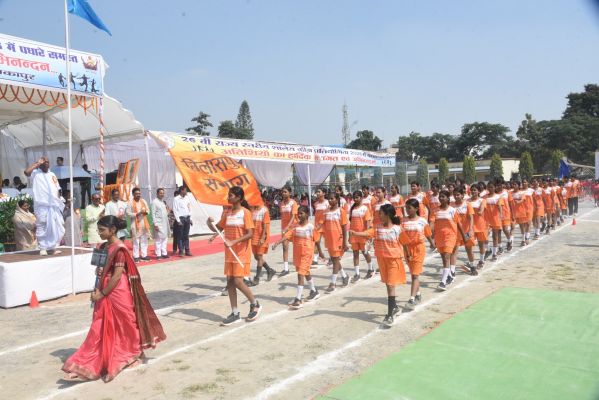 . पांच संभागों के 595 खिलाड़ियों से गुलजार हुआ अंबिकापुर, 26वीं राज्यस्तरीय शालेय क्रीड़ा प्रतियोगिता का सांसद चिंतामणि महाराज ने किया शुभारंभ