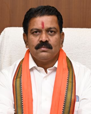 मुख्यमंत्री विष्णुदेव साय की सरकार में पीएम जनमन आवास के नाम पर ठगी करने वालों की खैर नहीं, उप मुख्यमंत्री विजय शर्मा के निर्देश पर कबीरधाम में तीसरे ठेकेदार के खिलाफ भी दर्ज हुआ आपराधिक मामला