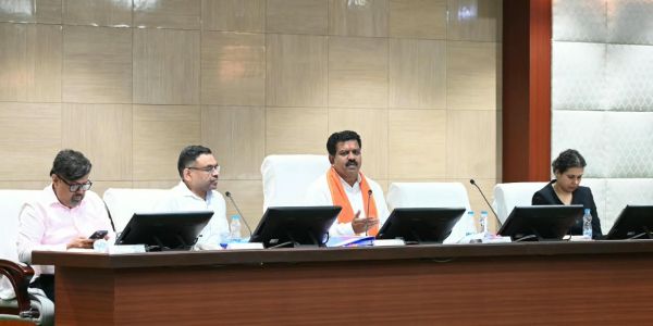 छोटे विक्रेताओं तक सीमित न रहे कार्रवाई, नशे के उत्पादन से लेकर सप्लाई और बिक्री तक पूरे नेटवर्क की होगी जांच : उप मुख्यमंत्री विजय शर्मा
