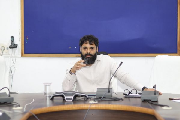 2 नवंबर को राज्योत्सव के रंग में रंगेगा जशपुर, रणजीता स्टेडियम में शासन की उपलब्धियों से लेकर विकास कार्यों तक की दिखेगी तस्वीर, कलेक्टर रोहित व्यास ने अधिकारियों को समय पर तैयारियां पूरी करने के दिए निर्देश