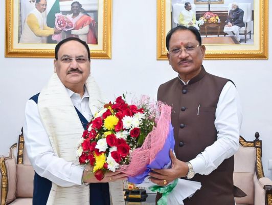 मुख्यमंत्री विष्णुदेव साय ने केंद्रीय मंत्री जेपी नड्डा का मुख्यमंत्री निवास में किया आत्मीय स्वागत